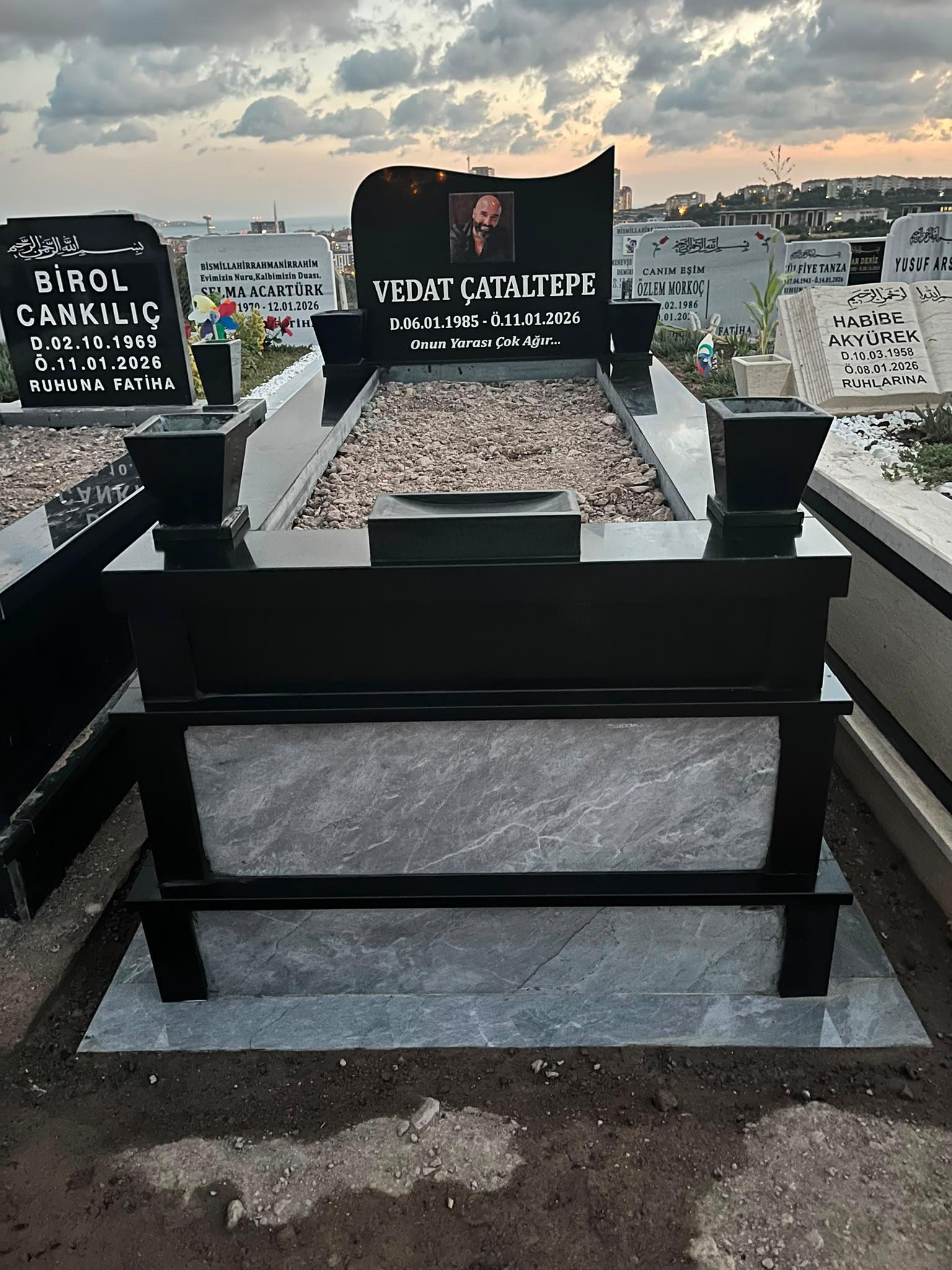 Lazer Mezar Taşı için gerçek uygulama örneği